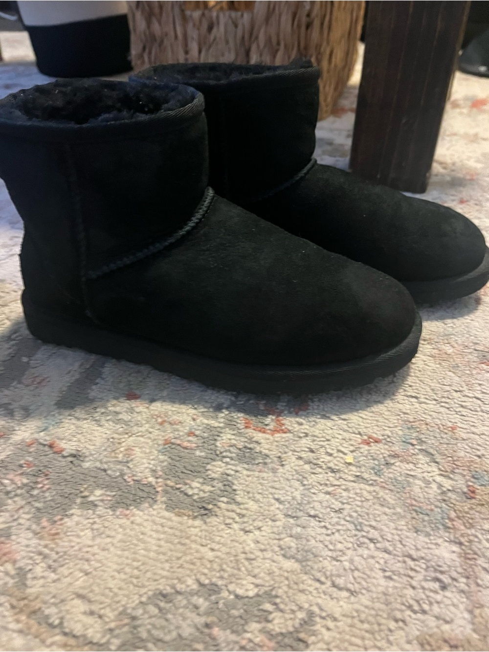 UGG Classic Mini Black Winter Boots US 6